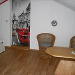 Apartment Roussel Restaurant *