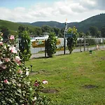 Roussel Restaurant Lägenhet