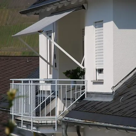 Feriendomizil&weingut Roussel Mit Restaurant La Bonne Adresse Apartment *