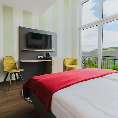 Roussel Restaurant Apartamento *