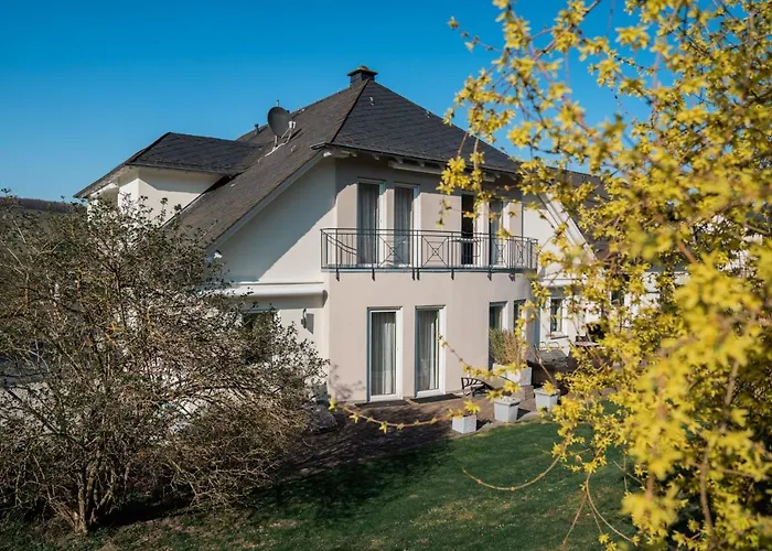 Roussel Restaurant *