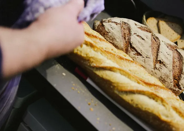 Roussel Restaurant 아파트 베른카슈텔쿠에스